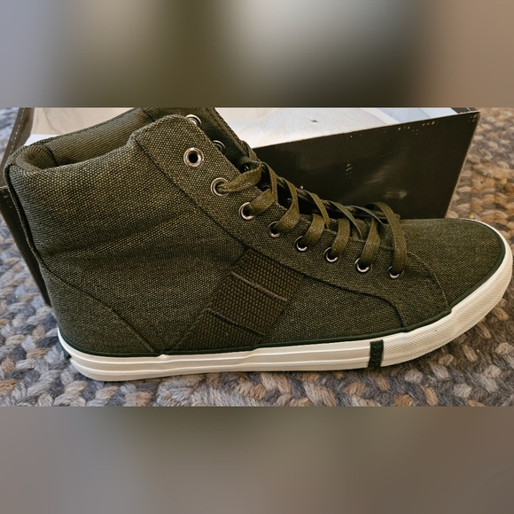 OVERSIZED SNEAKERS IN ARMY GREEN CALFSKIN main image 0